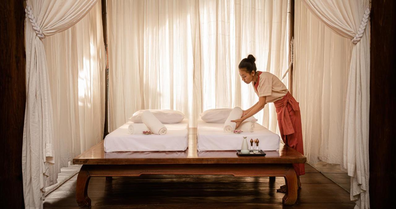 Angkor Village Hotel - Small Luxury Hotels Of The World Сием Реап Екстериор снимка Thai massage