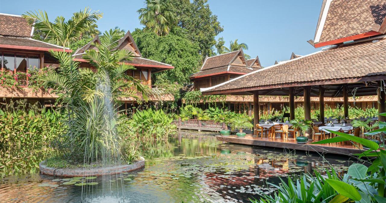 Angkor Village Hotel - Small Luxury Hotels Of The World Сием Реап Екстериор снимка The Royal Thai Pool