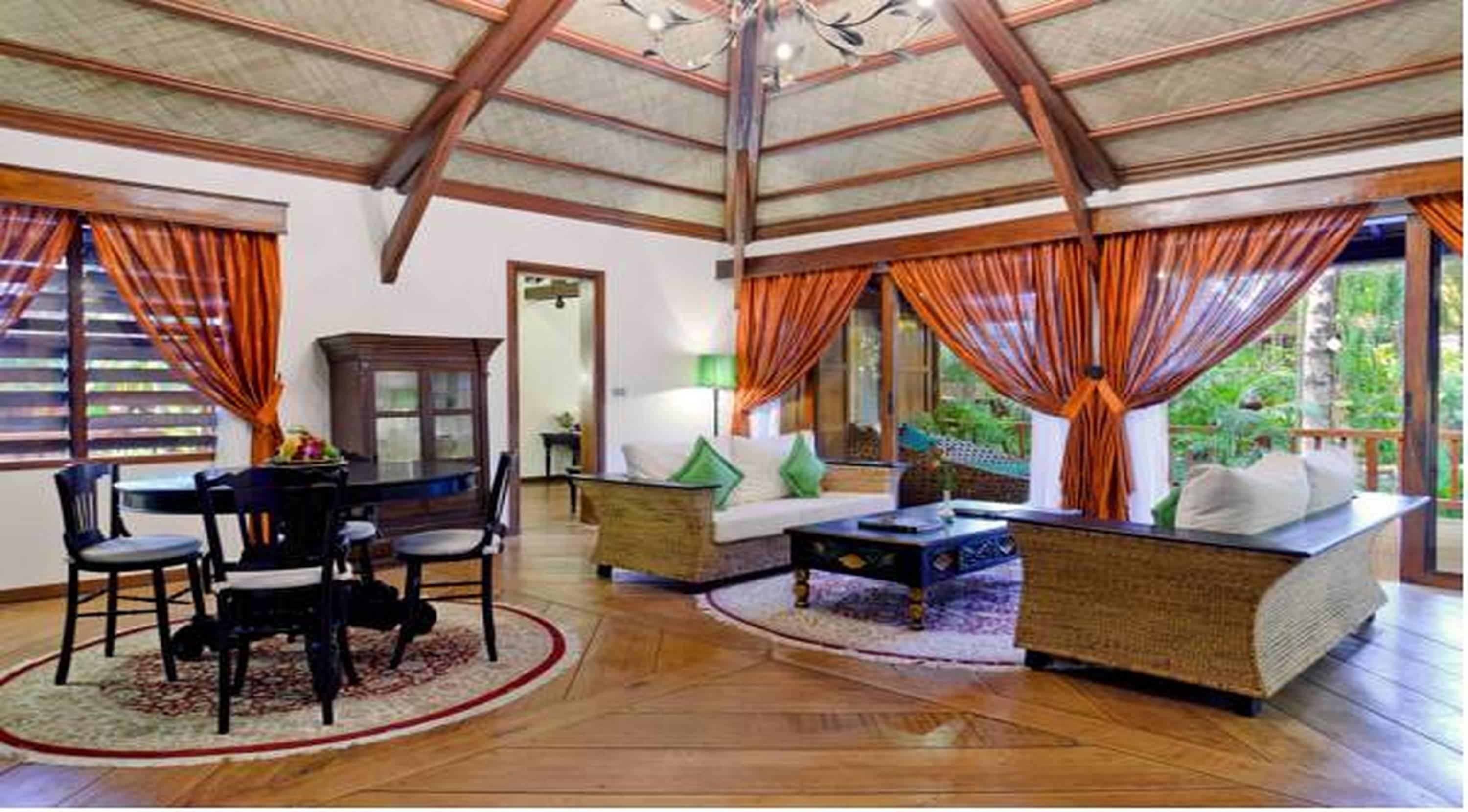 Angkor Village Hotel - Small Luxury Hotels Of The World Сием Реап Екстериор снимка Interior of a villa