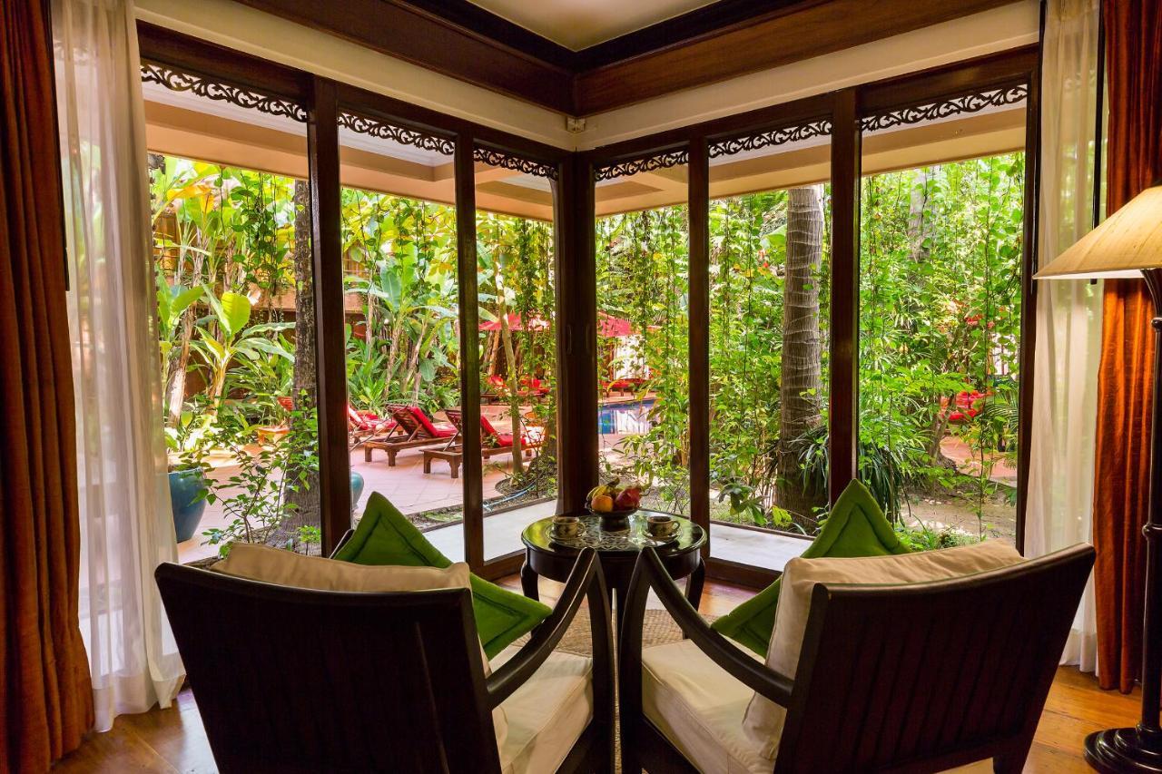 Angkor Village Hotel - Small Luxury Hotels Of The World Сием Реап Екстериор снимка Living room at the Residence